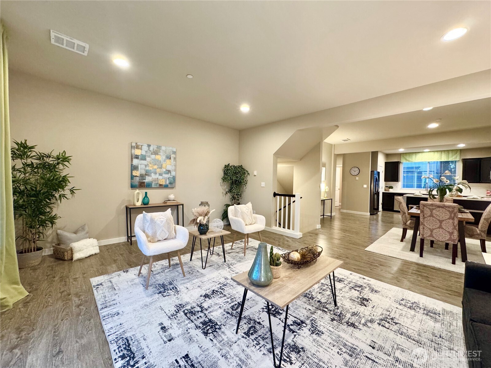 1928 78th Place Southeast Everett, WA 98203 - Photo 4 of 39 a living room with furniture and a potted plant