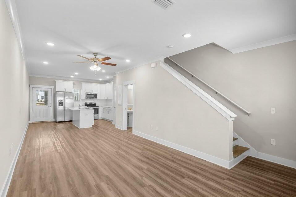 118 North Sand Palm Road Freeport, FL 32439 - Photo 8 of 32 Verandas Living area Vista
