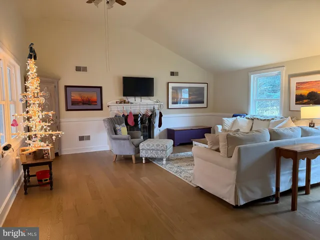 $425,000 | 304 Chestnut Avenue, Wilmington, DE 19809