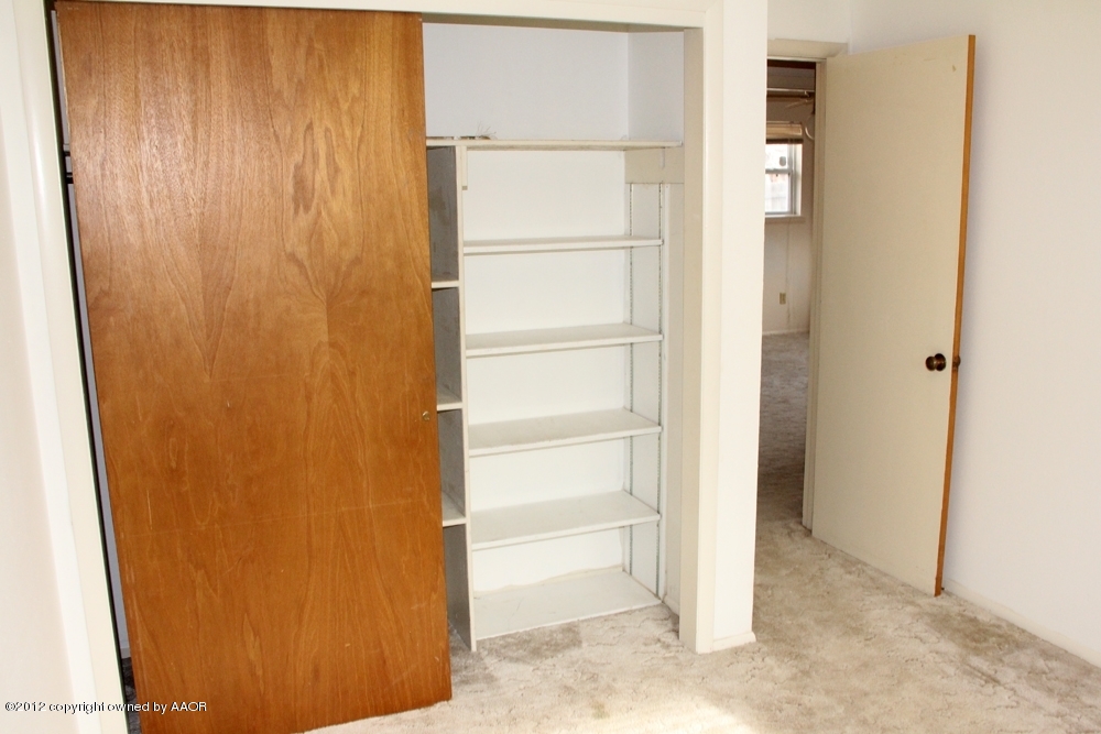 7106 Jameson Road Amarillo, TX 79106 - Photo 11 of 33 a view of an empty room