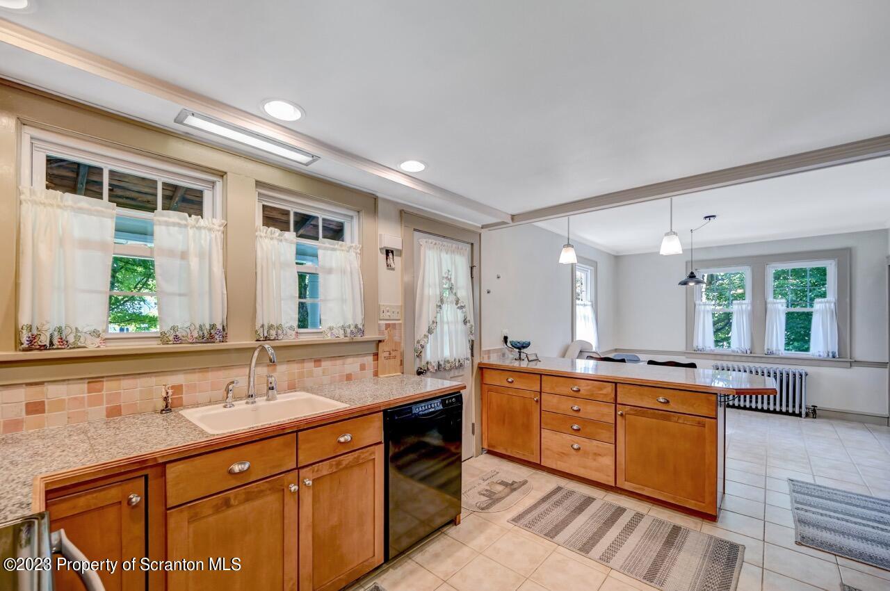 113 Griffin Pond Road Clarks Summit, PA 18411 - Photo 17 of 51 Gallery Image 17