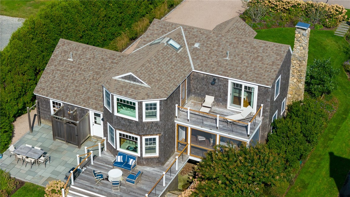 7 Upland Road Westerly, RI 02891 - Photo 4 of 5