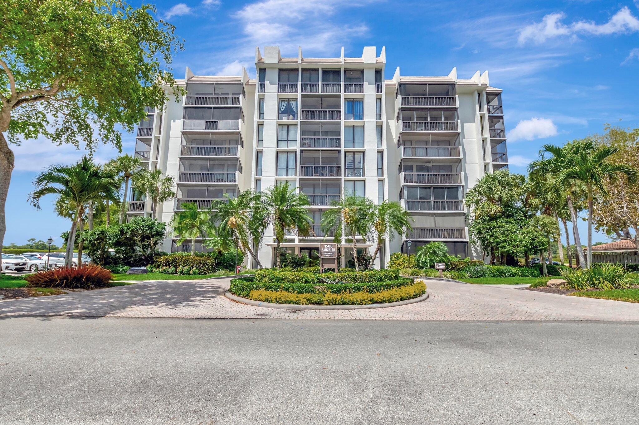 1564 Bridgewood Drive Boca Raton, FL 33434 - Photo 4 of 49 1-web-or-mls-DSC_4141