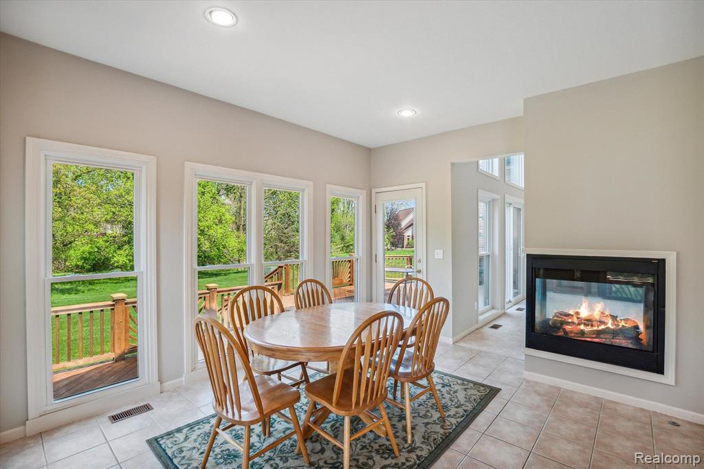 6469 Kennesaw Road Canton, MI 48187 - Photo 15 of 70