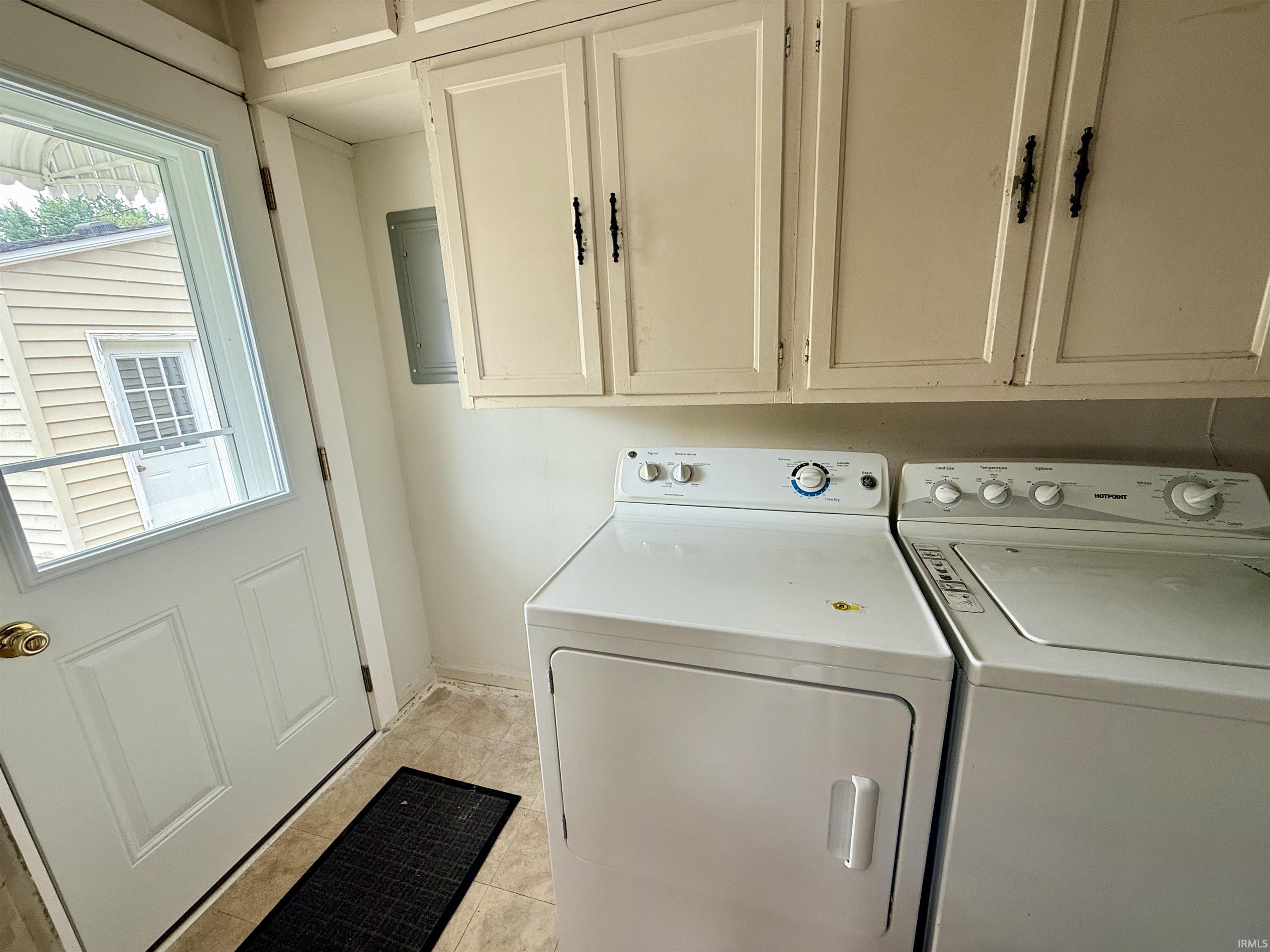 1063 Russell Street Decatur, IN 46733 - Photo 7 of 10