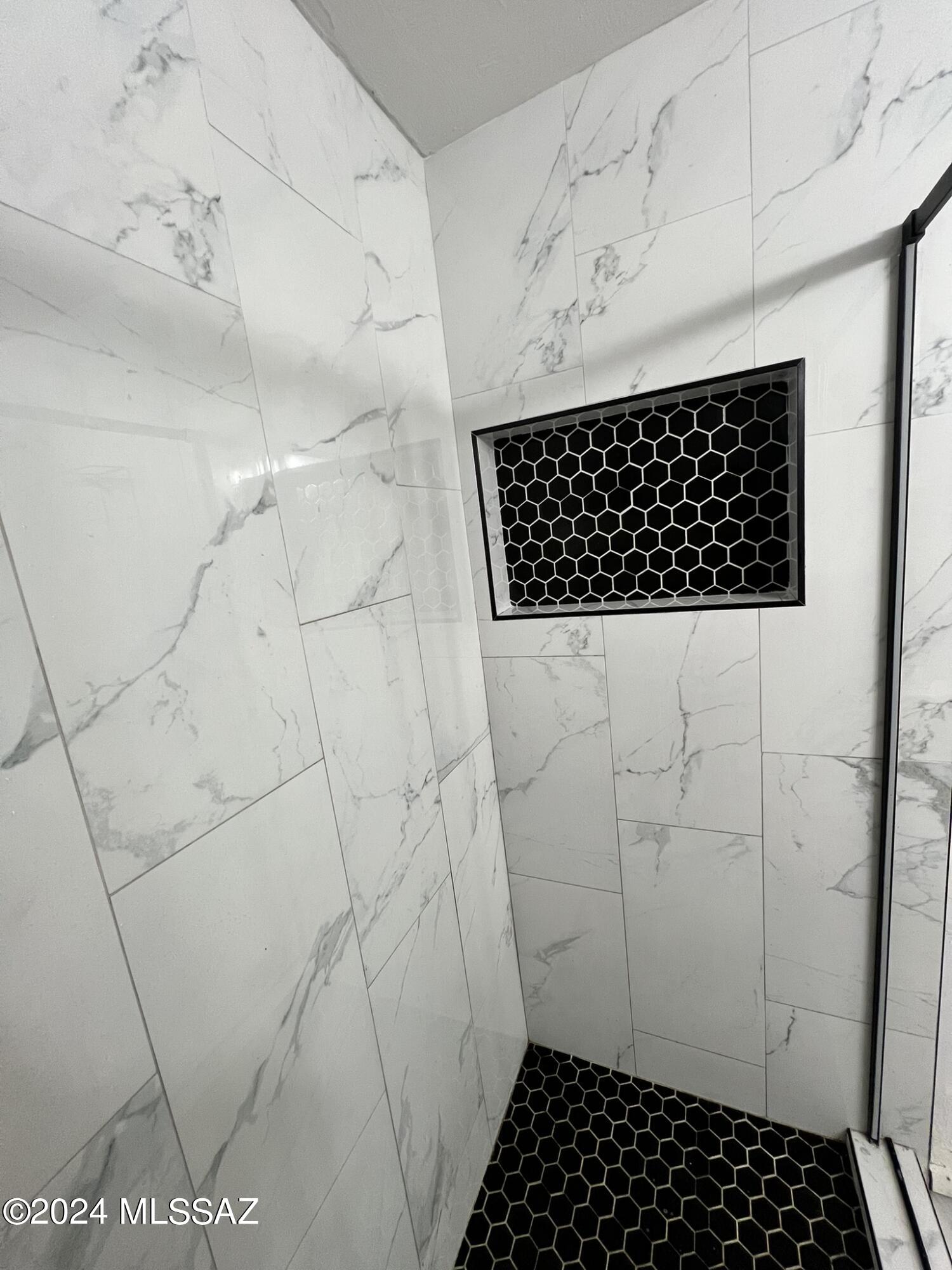 1529 West Roger Road Tucson, AZ 85705 - Photo 14 of 25