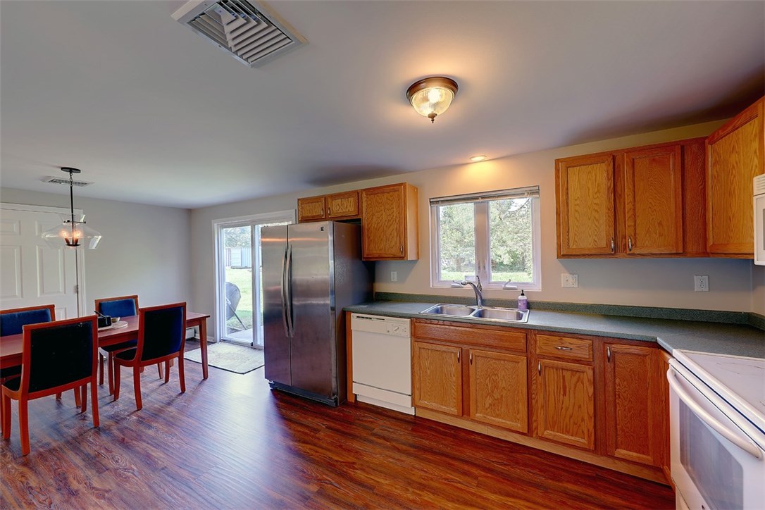 55 Chiswick Road Warwick, RI 02889 - Photo 13 of 26 Gallery Image 13