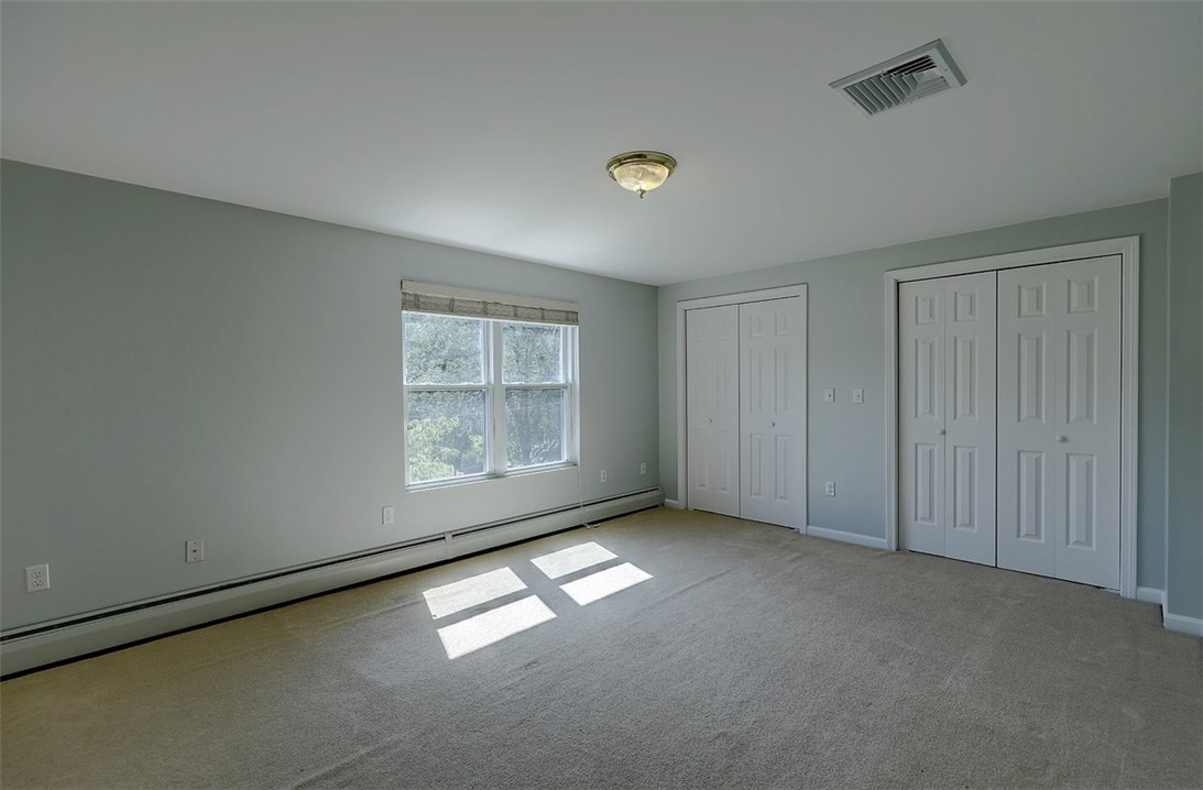 55 Chiswick Road Warwick, RI 02889 - Photo 17 of 26 Gallery Image 17