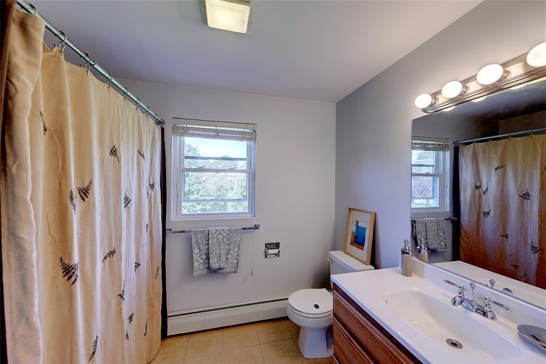 55 Chiswick Road Warwick, RI 02889 - Photo 21 of 26 Gallery Image 21