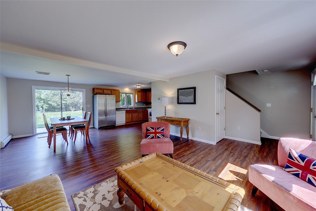 55 Chiswick Road Warwick, RI 02889 - Photo 5 of 26 Gallery Image 5