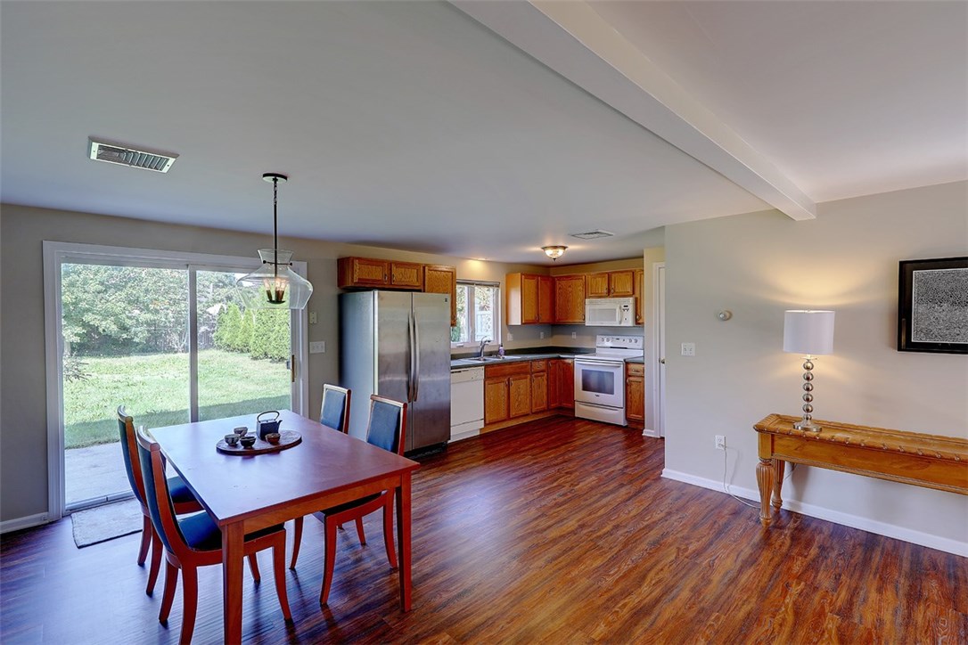 55 Chiswick Road Warwick, RI 02889 - Photo 7 of 26 Gallery Image 7