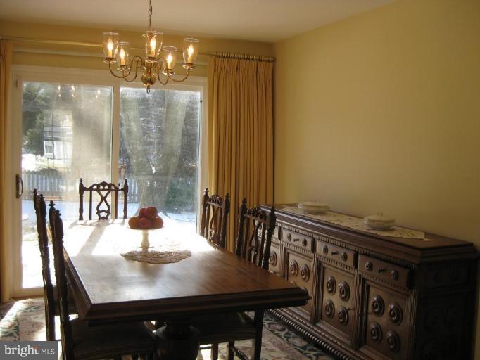 8624 Bunnell Drive Potomac, MD 20854 - Photo 14 of 26 Dining Room