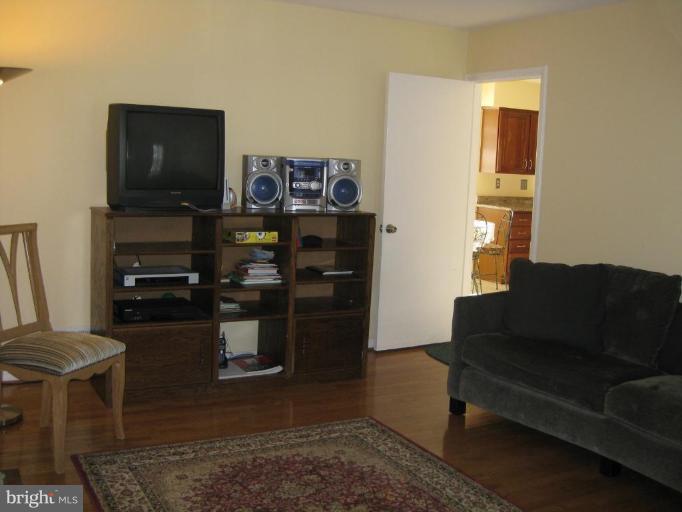 8624 Bunnell Drive Potomac, MD 20854 - Photo 25 of 26 Family Room #2