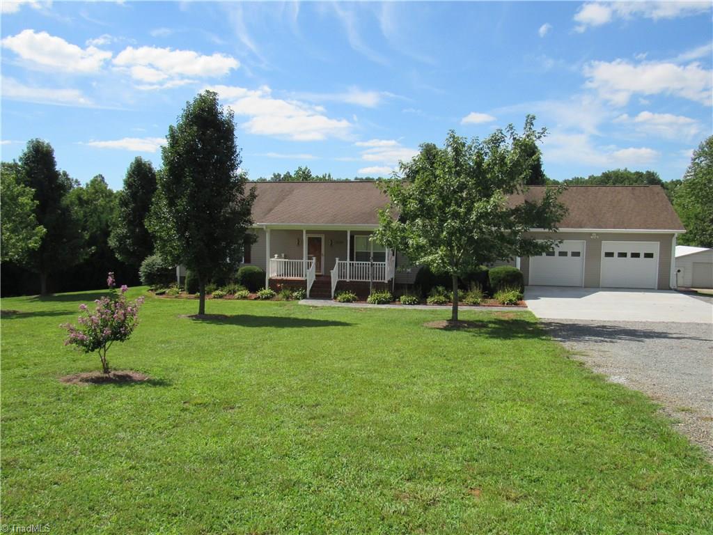 1656 Denny Road King, NC 27021 - Photo 5 of 30