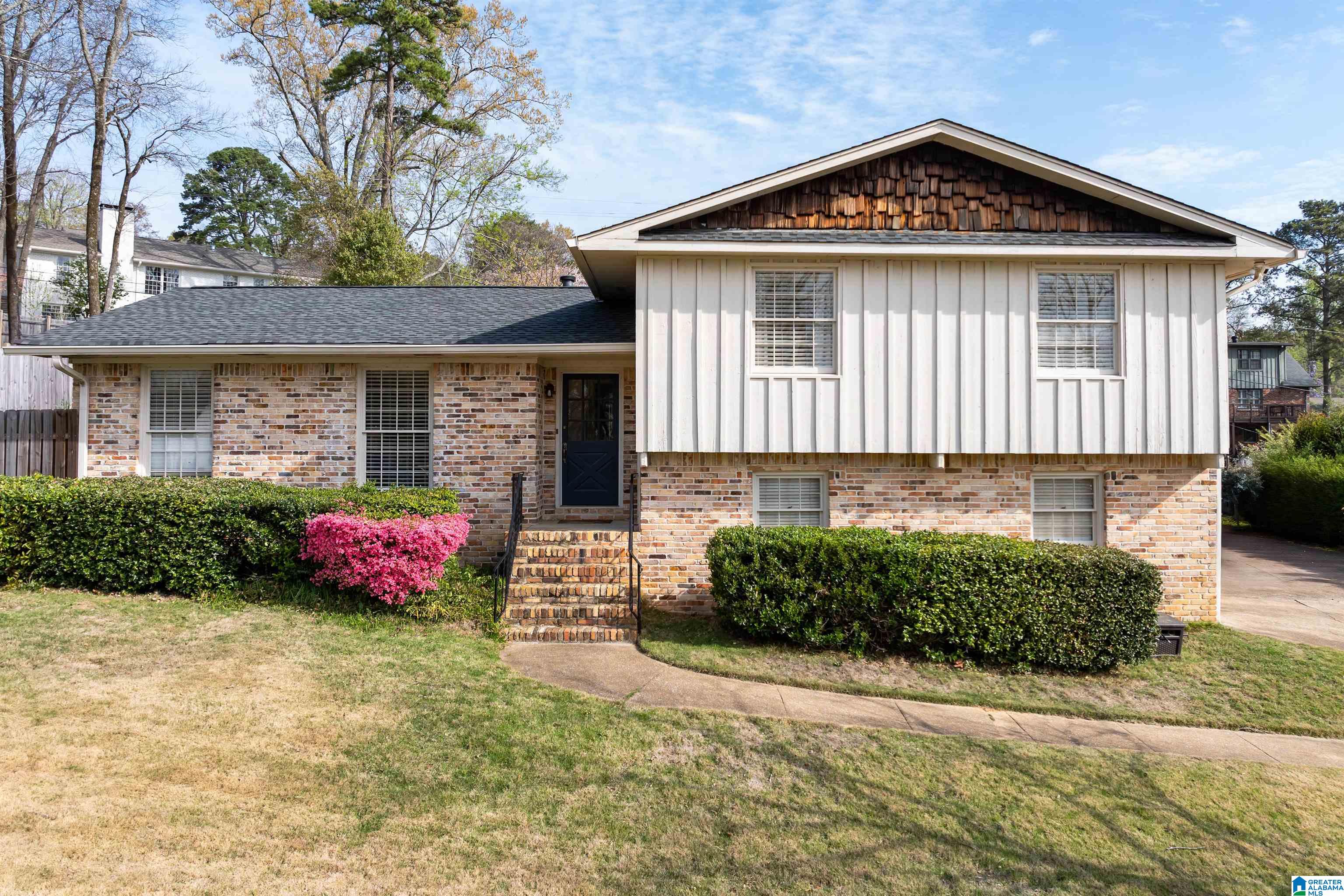 3756 Crestbrook Road Birmingham, AL 35223 - Photo 2 of 27