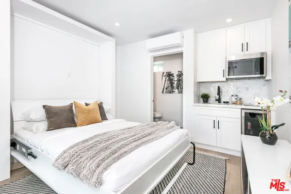 $2,499,999 | 732 North Cherokee Avenue, Los Angeles, CA 90038