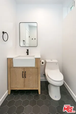 $2,499,999 | 732 North Cherokee Avenue, Los Angeles, CA 90038