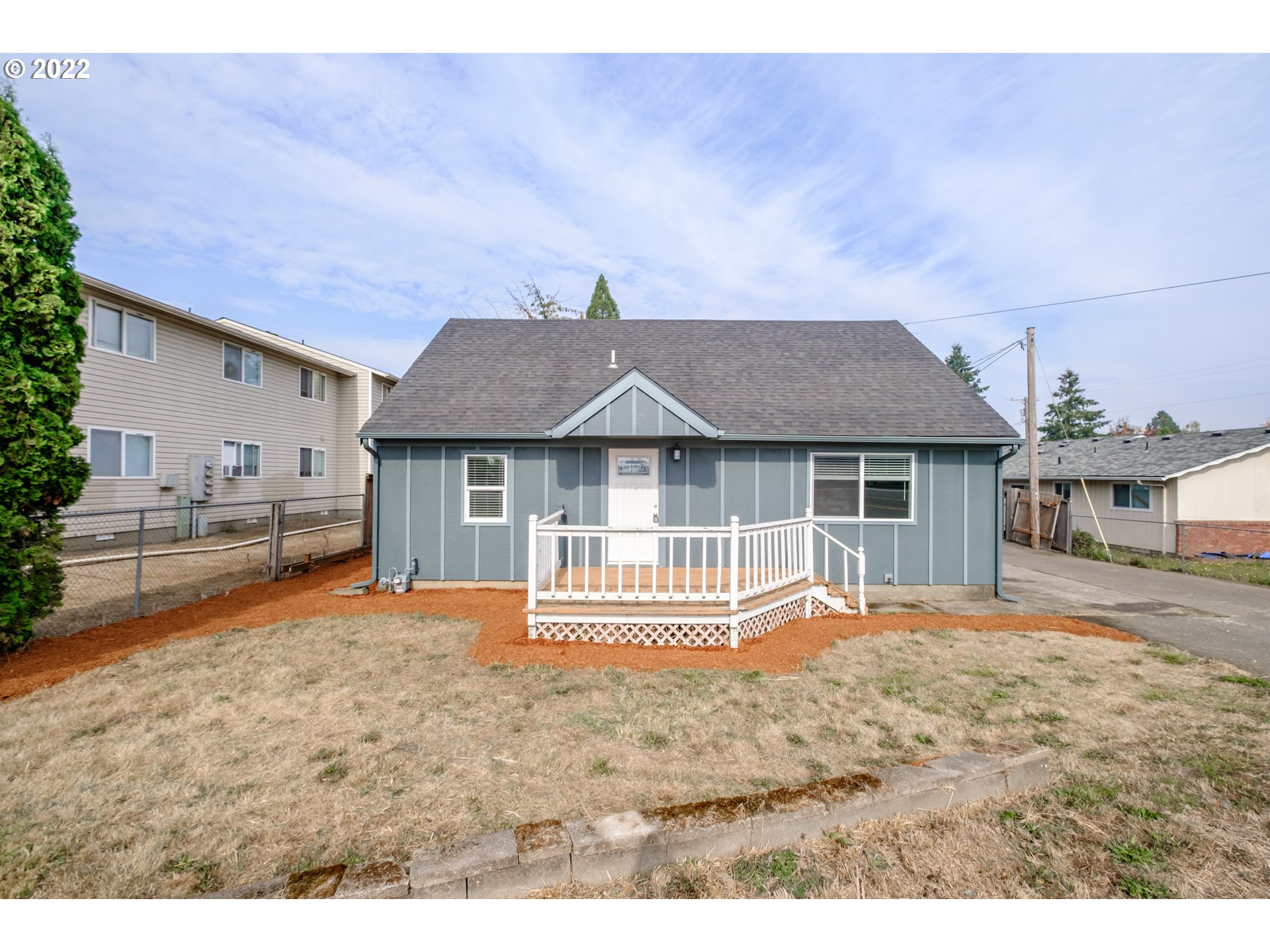 4883 Silverton Road Northeast Salem, OR 97305 - Photo 2 of 32