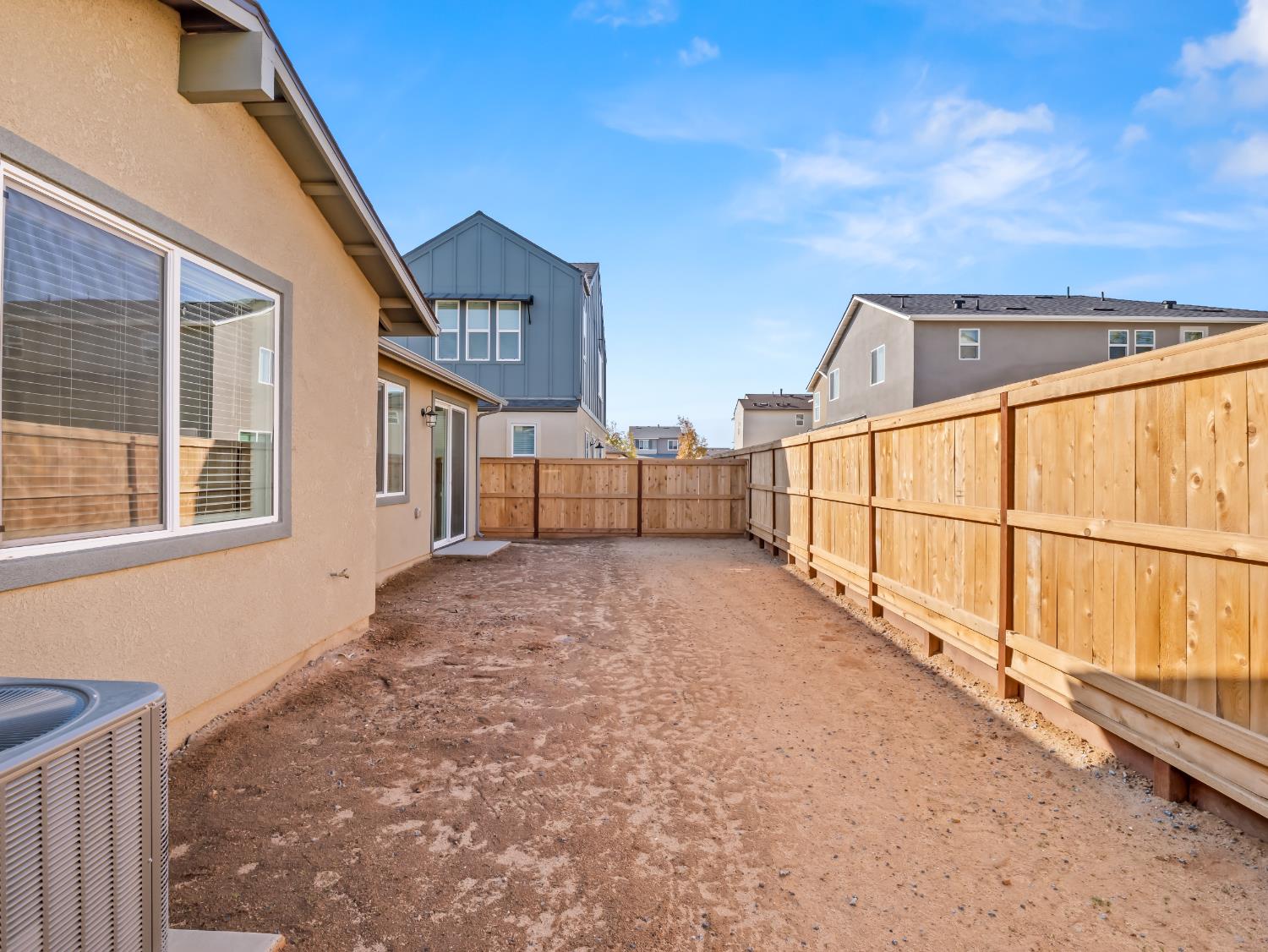 781 Elizabeth Avenue Madera, CA 93636 - Photo 29 of 31 a view of a house with a street