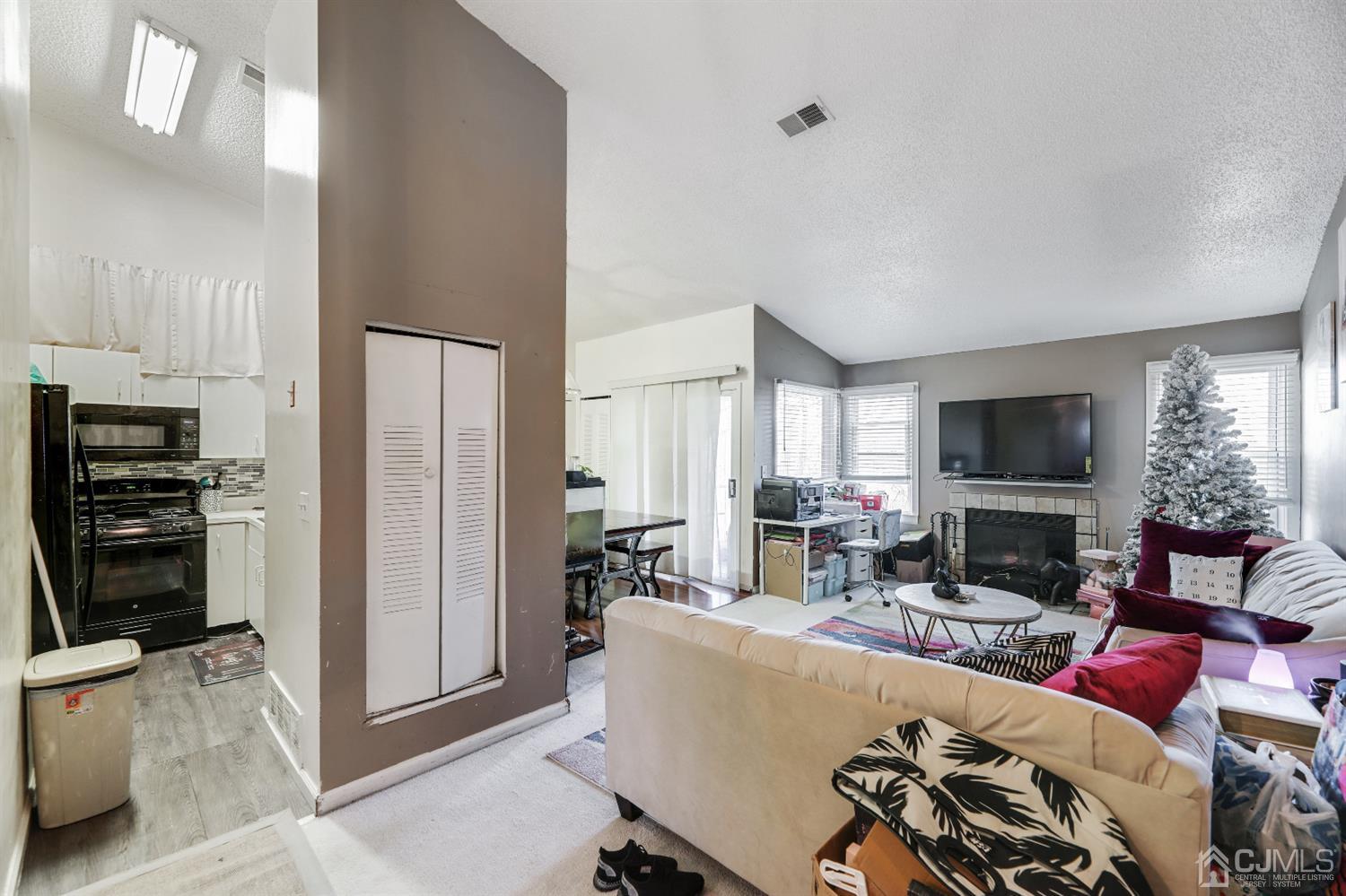 131 Edpas Road New Brunswick, NJ 08901 - Photo 10 of 15 Gallery Image 10