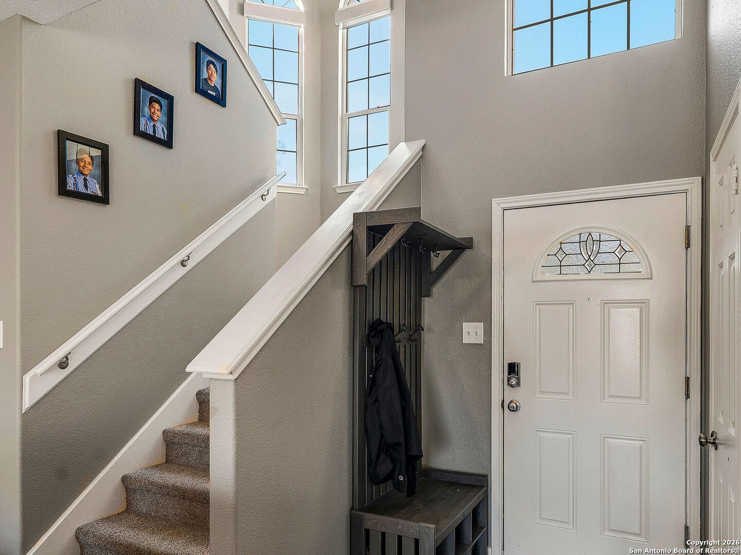 13655 Bridgeview San Antonio, TX 78247 - Photo 3 of 30