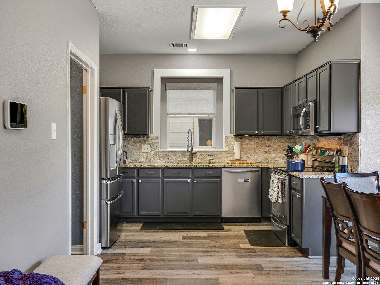 13655 Bridgeview San Antonio, TX 78247 - Photo 9 of 30