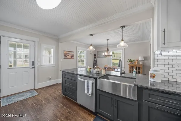 $274,900 | 301 East Wilson Street, Macclesfield, NC 27852