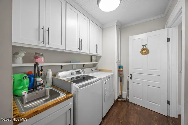 $274,900 | 301 East Wilson Street, Macclesfield, NC 27852