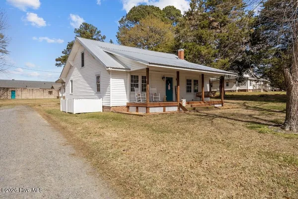 $274,900 | 301 East Wilson Street, Macclesfield, NC 27852