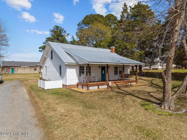 $274,900 | 301 East Wilson Street, Macclesfield, NC 27852