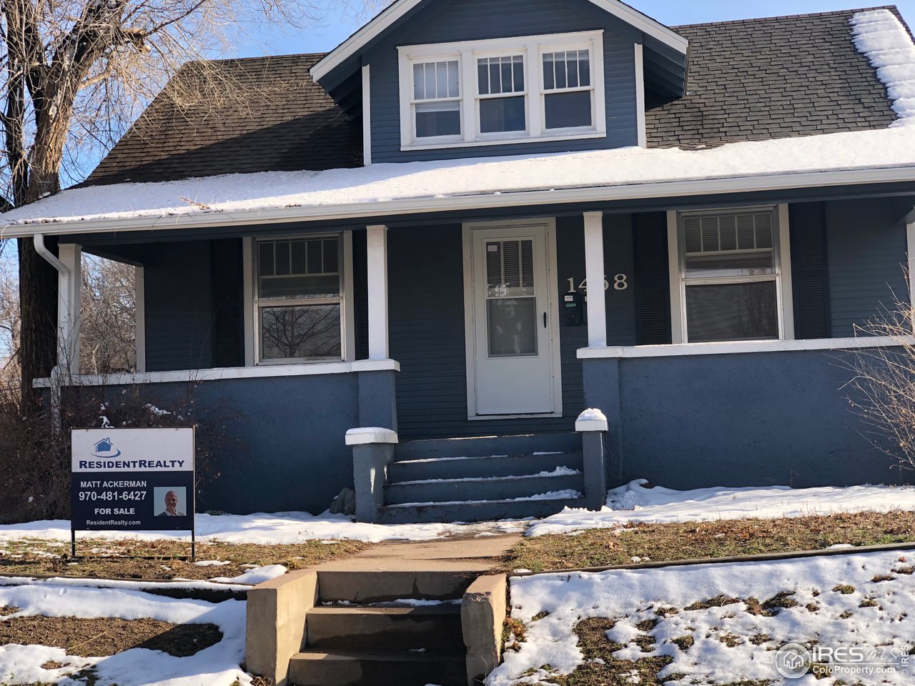a view of a building with entryway