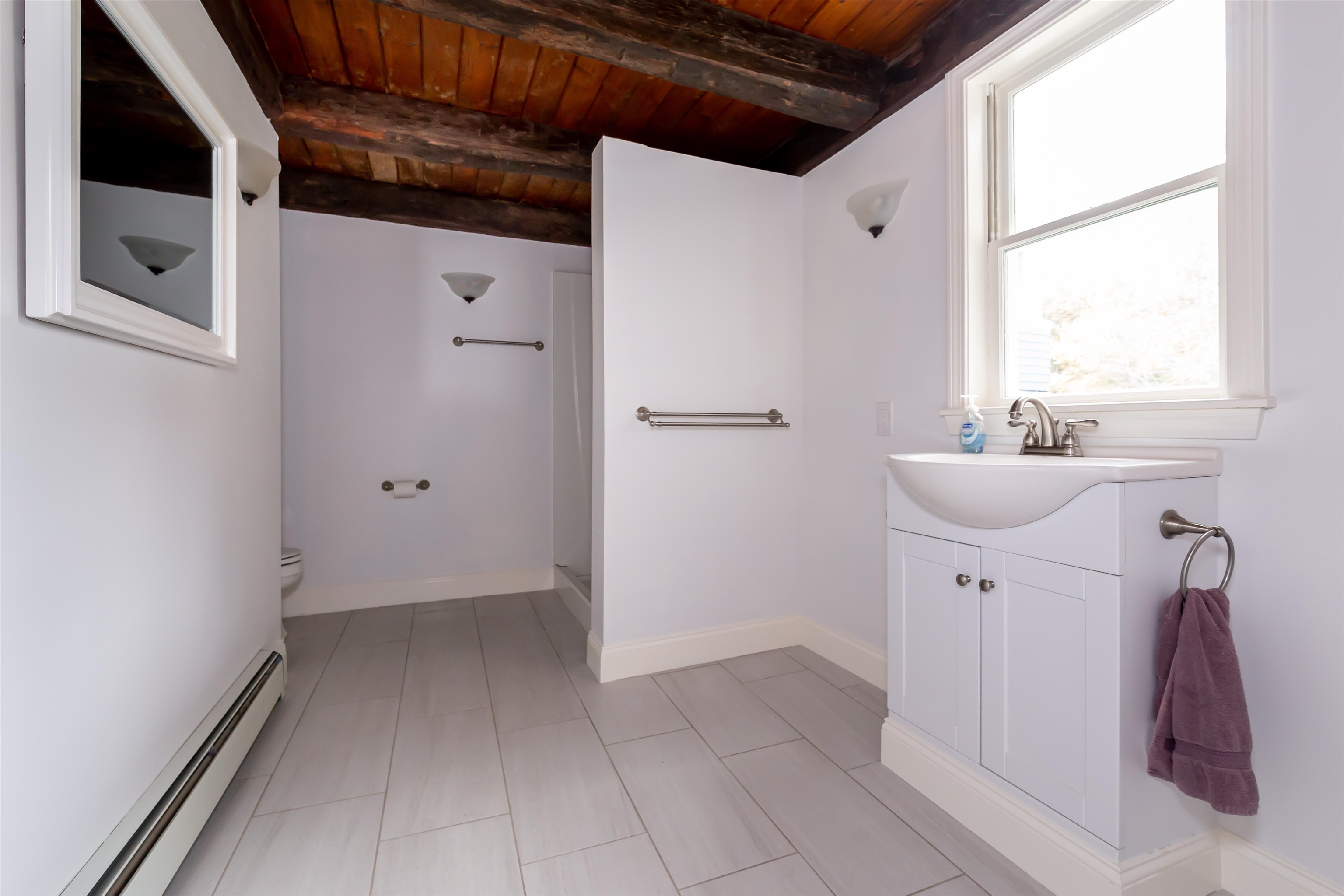 93 Sleeper Road Hillsborough, NH 03244 - Photo 11 of 40 Gallery Image 11