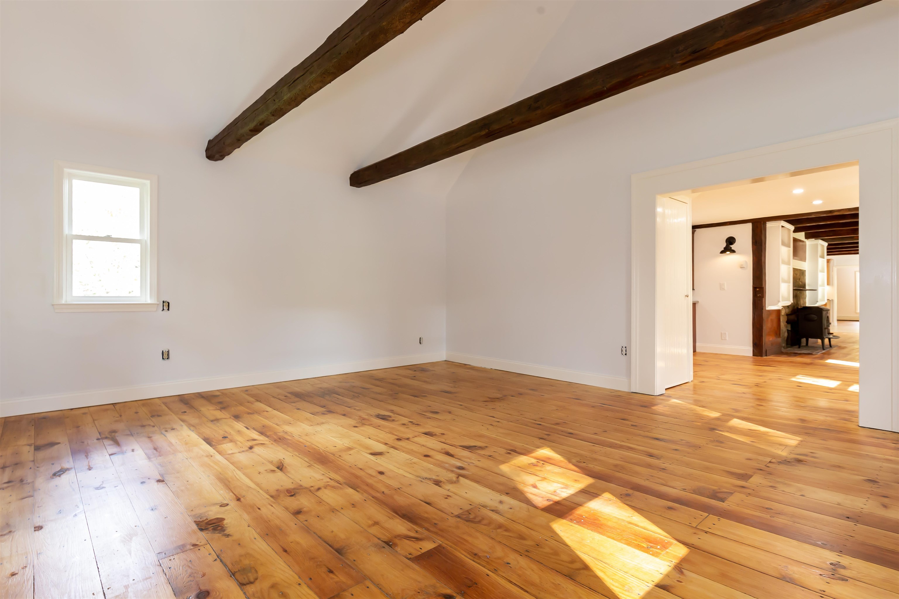 93 Sleeper Road Hillsborough, NH 03244 - Photo 10 of 40 Gallery Image 10