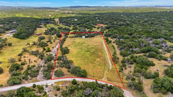 $399,000 | 1400 Knoll Schwope Road, Spring Branch, TX 78070