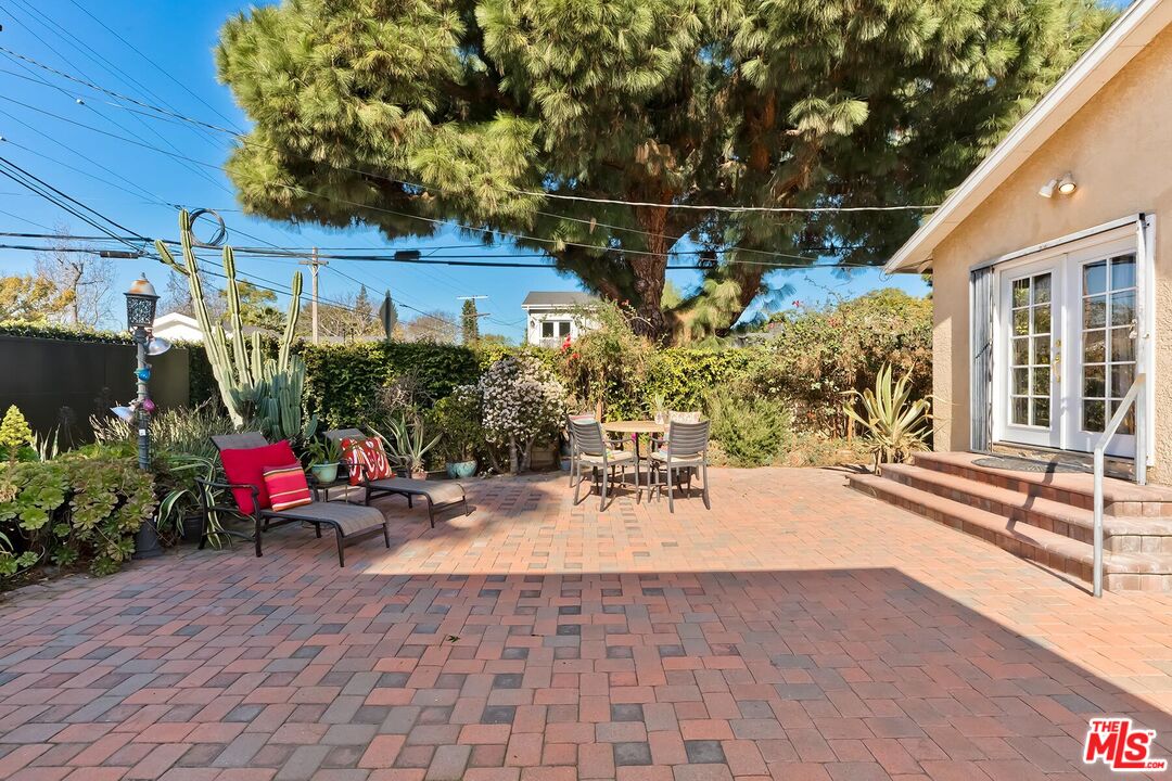 2801 Glendon Avenue Los Angeles, CA 90064 - Photo 26 of 28
