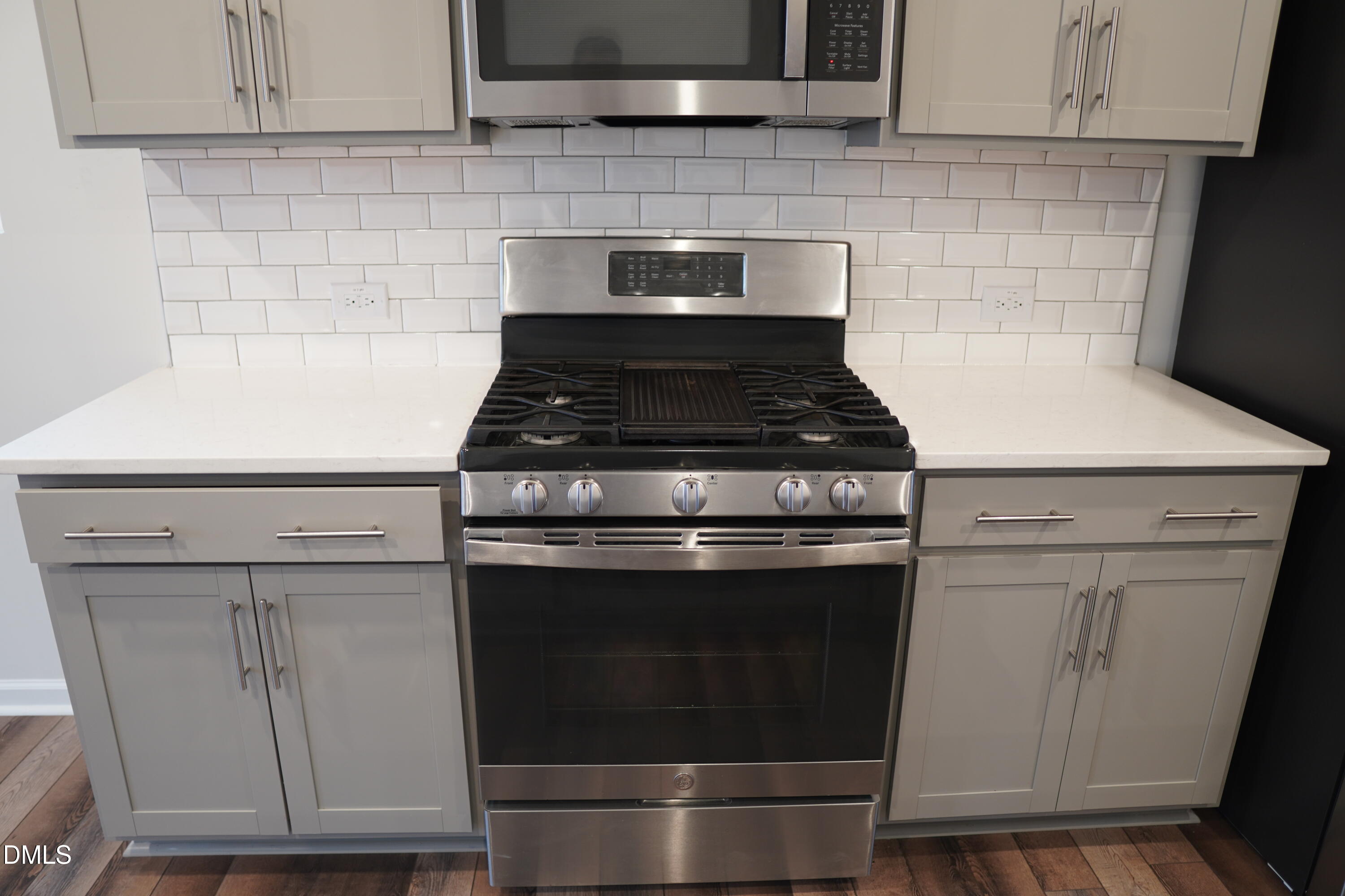 2626 Chert Lane Raleigh, NC 27610 - Photo 4 of 31 DSC00464