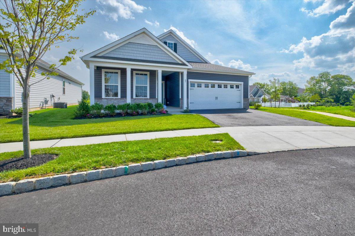 25 Walton Way Delanco, NJ 08075 - Photo 2 of 44