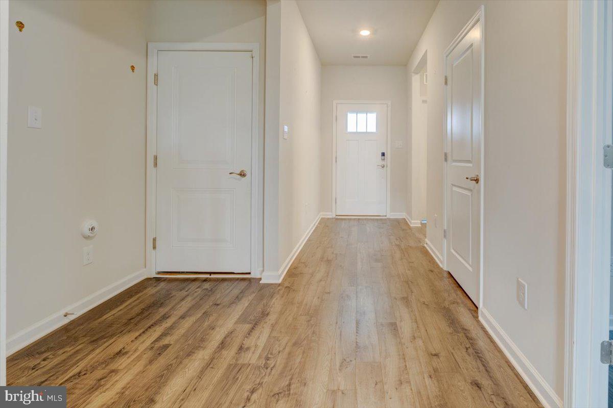 25 Walton Way Delanco, NJ 08075 - Photo 6 of 44