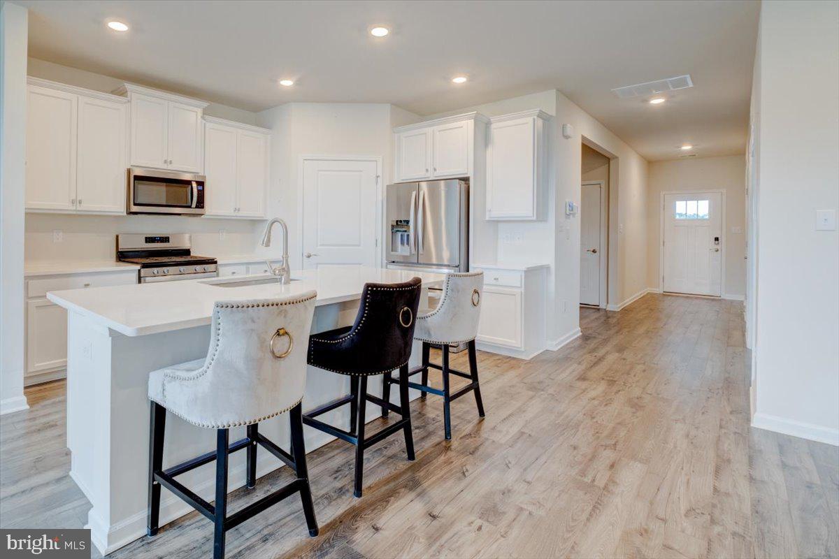 25 Walton Way Delanco, NJ 08075 - Photo 8 of 44