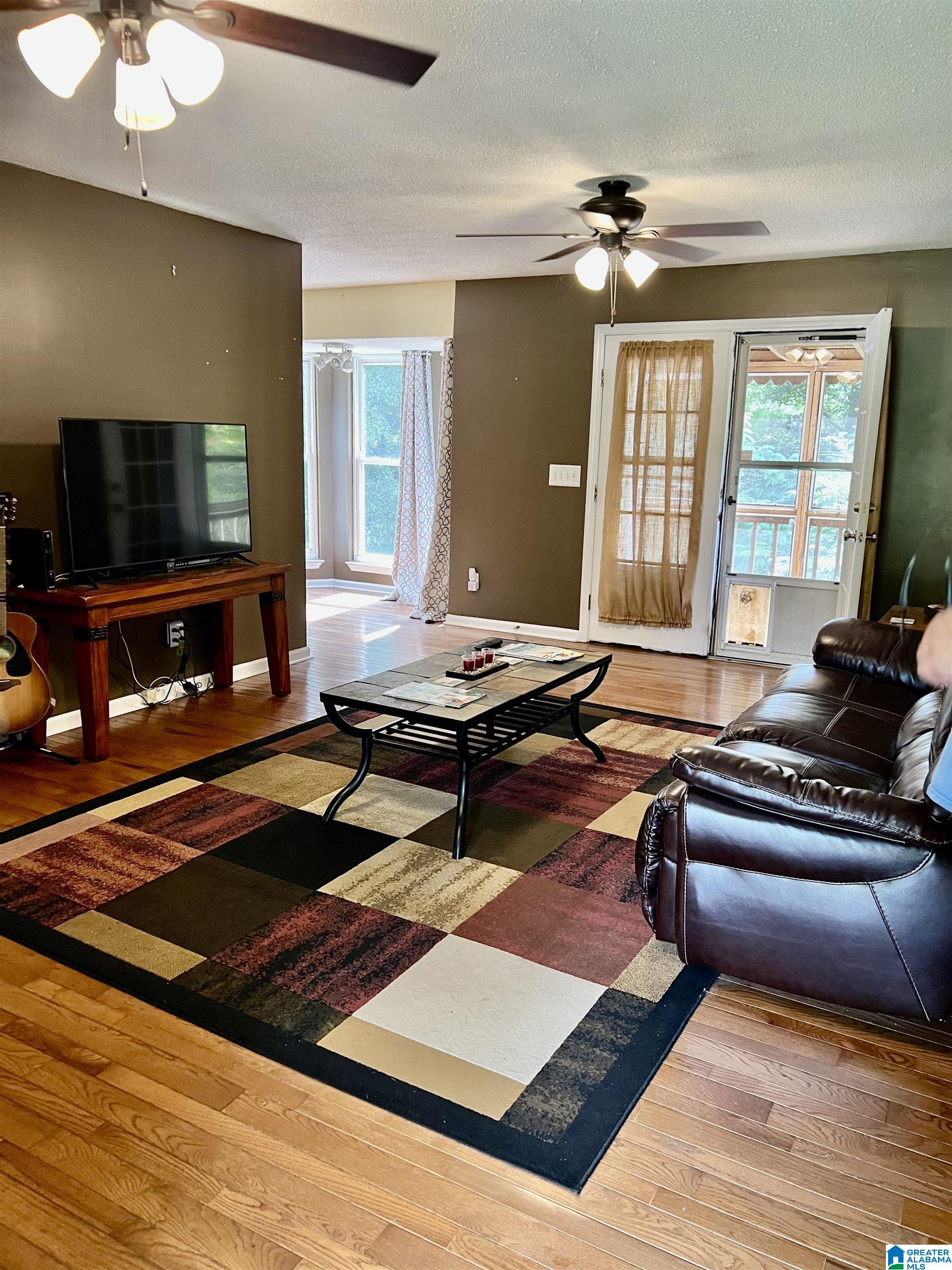 1410 Edgefield Lane Bessemer, AL 35023 - Photo 4 of 23