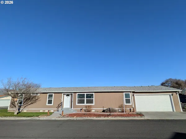 $345,000 | 950 Pomona Street West, Unit 210, The Dalles, OR 97058