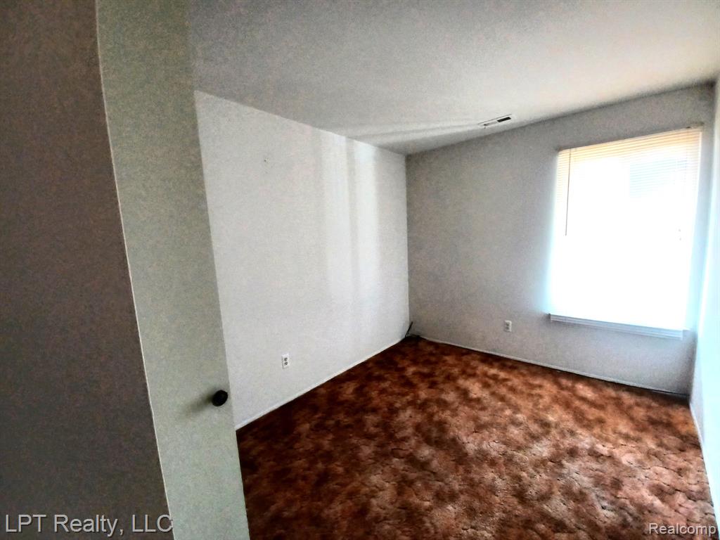 4973 East 10 Mile Road, Unit 8 Warren, MI 48091 - Photo 9 of 20