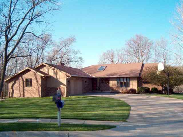 71 Oak Ridge Point Morton, IL 61550 - Photo 1 of 9 Gallery Image 1