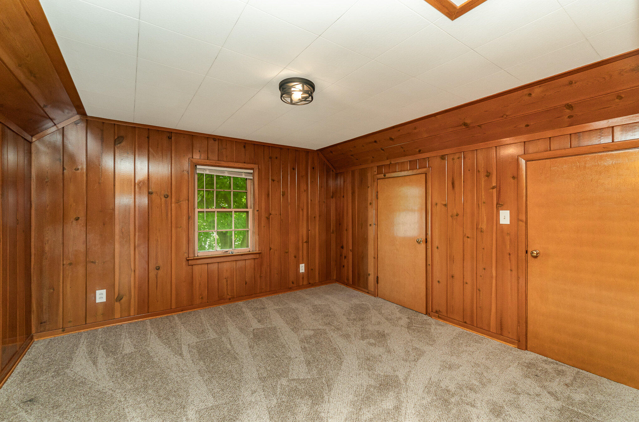2132 Cass Avenue Road Bay City, MI 48708 - Photo 11 of 15 011_018_cass-edit