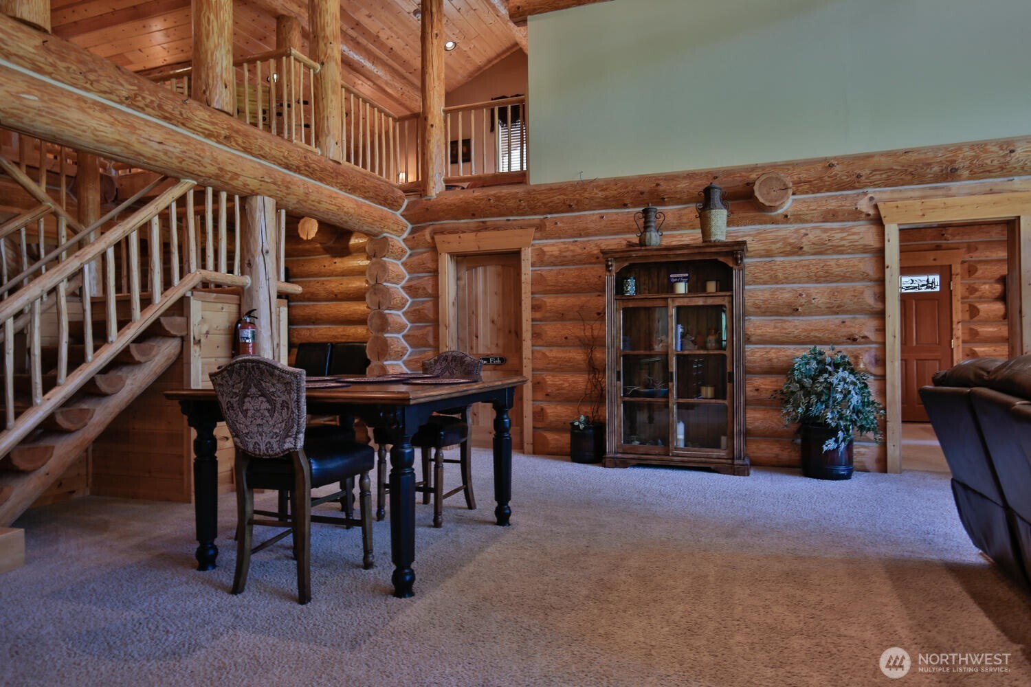 18135 River Road Leavenworth, WA 98826 - Photo 20 of 39 a view of a chairs and tables in the patio