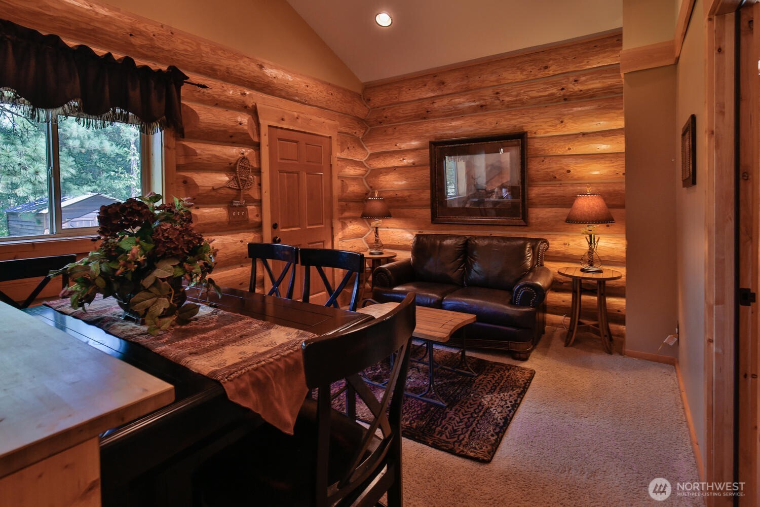 18135 River Road Leavenworth, WA 98826 - Photo 32 of 39 a living room with furniture and a window