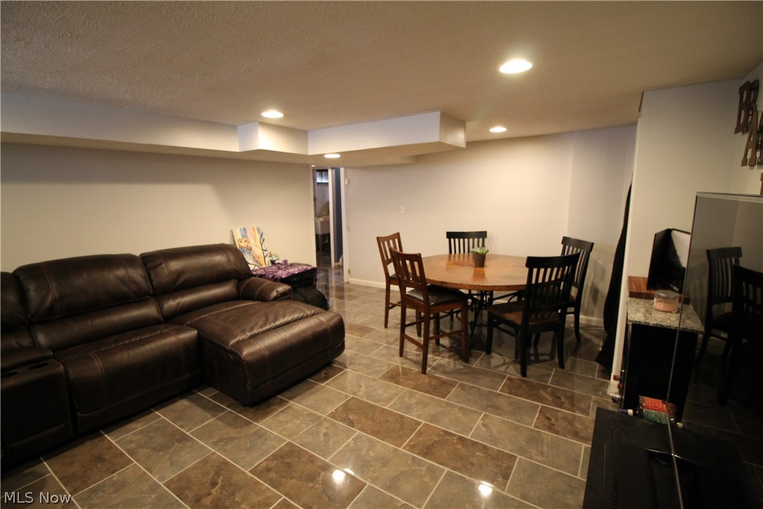 1307 Belrose Road Cleveland, OH 44124 - Photo 19 of 26 Gallery Image 19