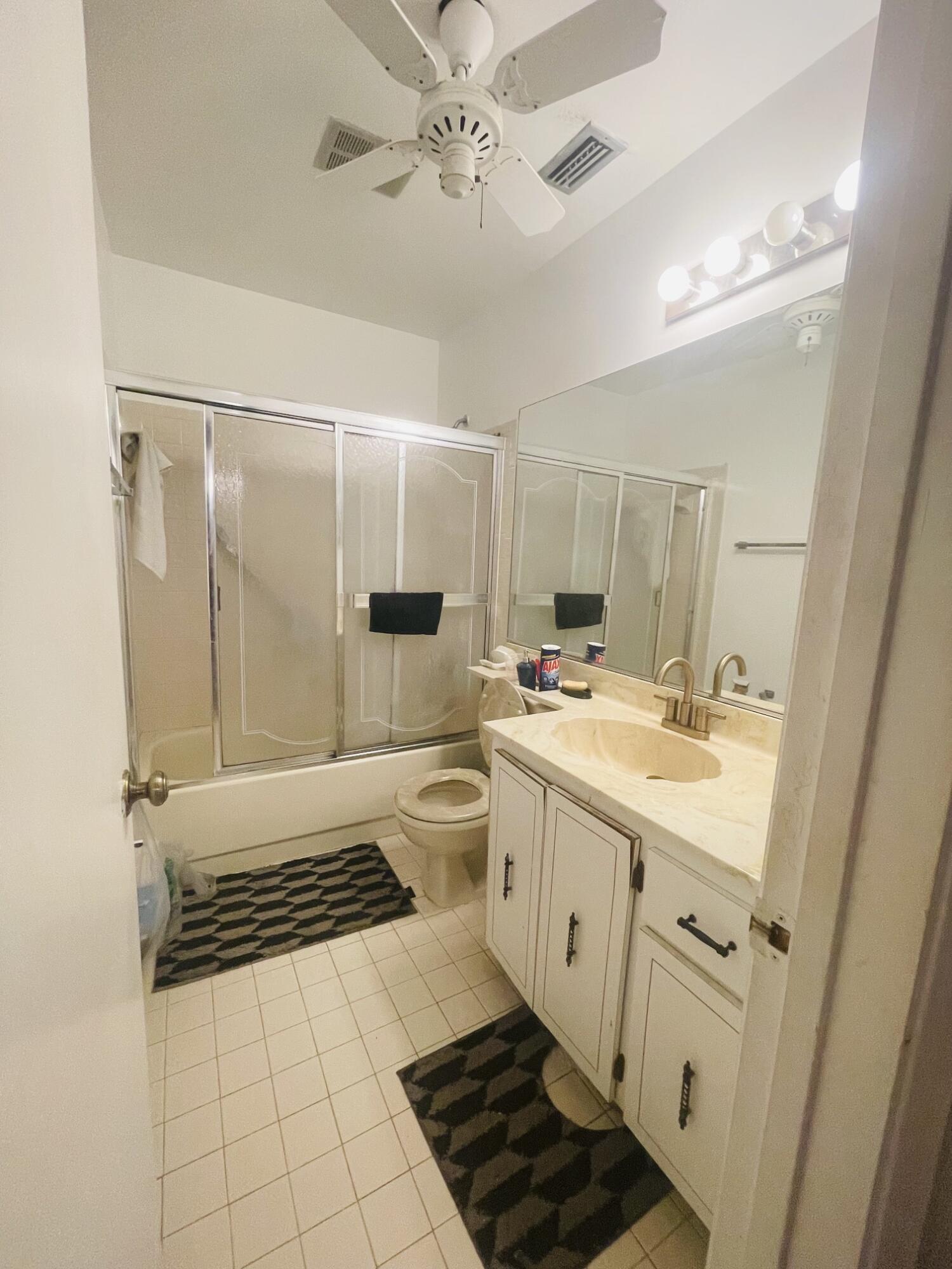 751 Banks Road Margate, FL 33063 - Photo 10 of 14 image4 (1)
