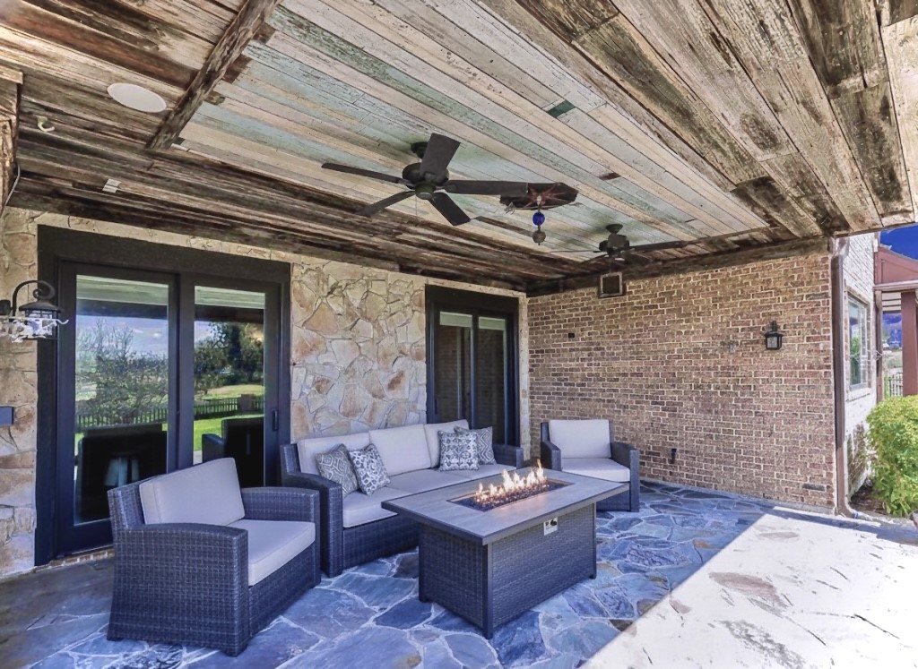 100 Pecan Grove Road Sealy, TX 77474 - Photo 39 of 48 a outdoor space with the couches and a table