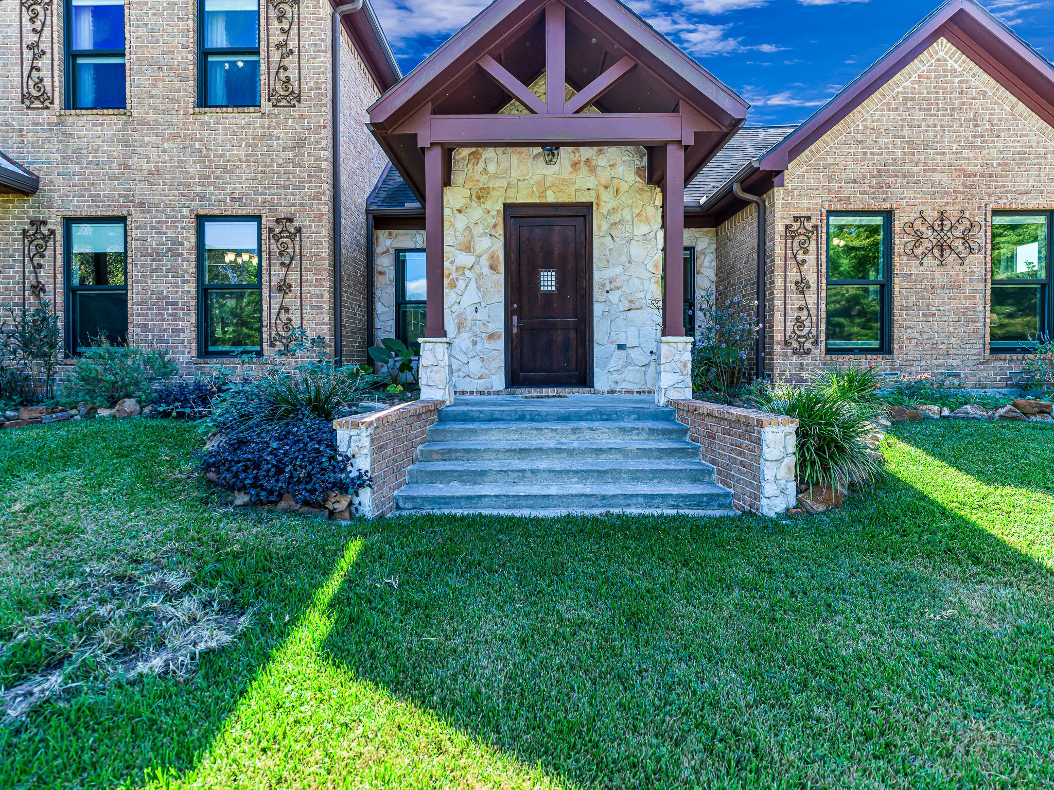 100 Pecan Grove Road Sealy, TX 77474 - Photo 5 of 48 a front view of a house with a yard